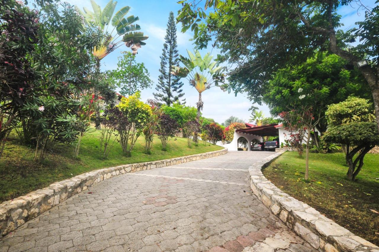 Вилла Sunset Gardens Олон Экстерьер фото